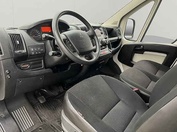 Peugeot Boxer 12 of 25