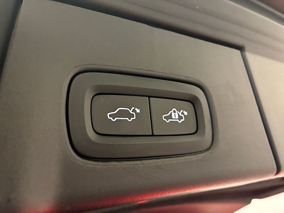 Volvo V90 Cross Country 10 of 20