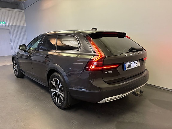 Volvo V90 Cross Country 6 of 20