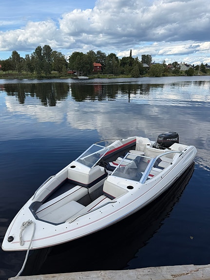 Bayliner 1700 Capri BR med stabil 30-trailer 3 of 9