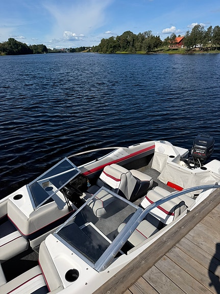 Bayliner 1700 Capri BR med stabil 30-trailer 5 of 9