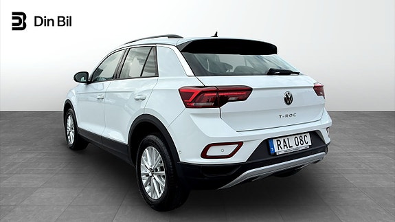 Volkswagen T-Roc 3 of 13