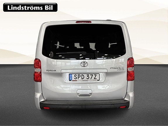 Toyota Proace Verso 8 of 19