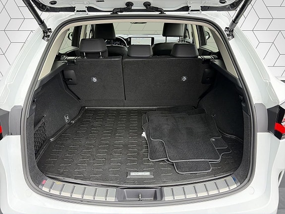 Lexus NX350h 9 of 20