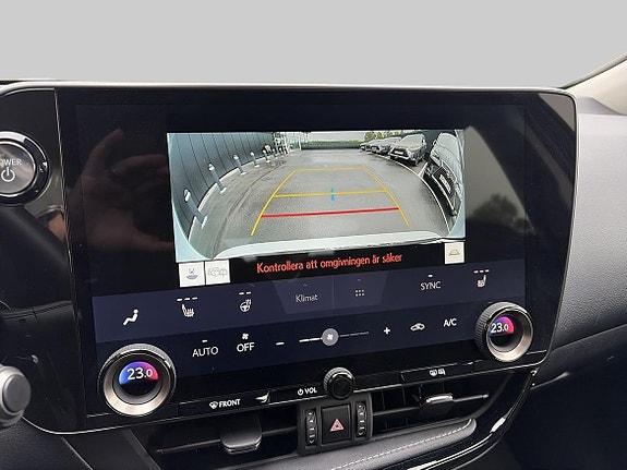 Lexus NX350h 13 of 20