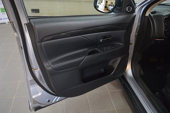 Mitsubishi Outlander 9 of 24