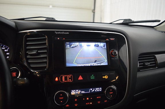 Mitsubishi Outlander 17 of 24
