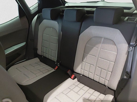 Seat Arona 13 of 15