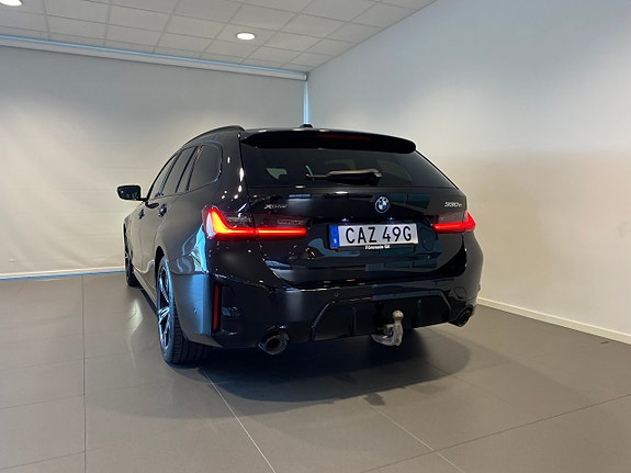 BMW 330e 10 of 12