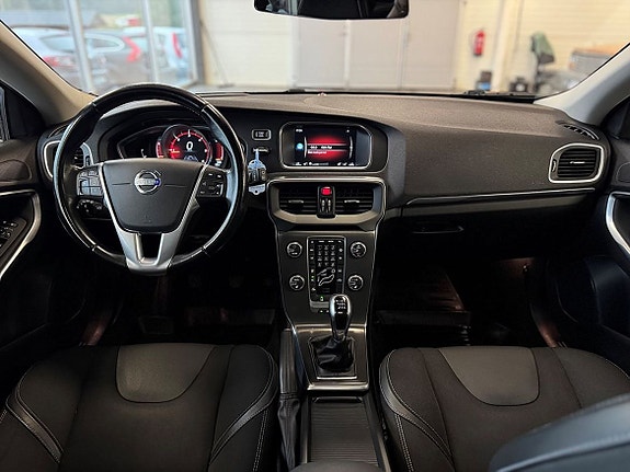 Volvo V40 10 of 21