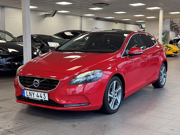Volvo V40 6 of 21