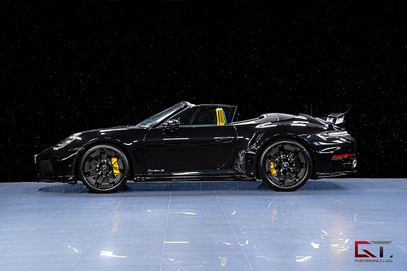 Porsche 911 4 of 22