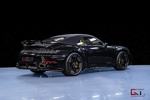 Porsche 911 8 of 22