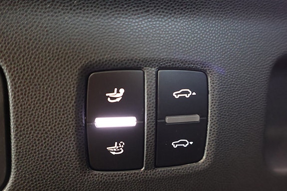 Porsche Cayenne Coupe 19 of 19