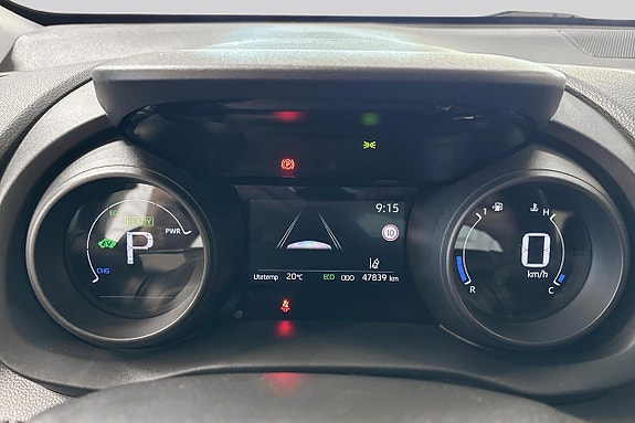 Toyota Yaris 11 of 16