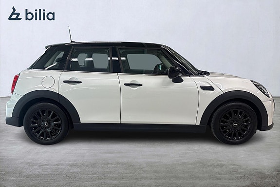 MINI Cooper 16 of 18
