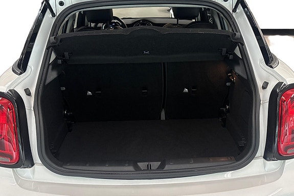 MINI Cooper 10 of 18