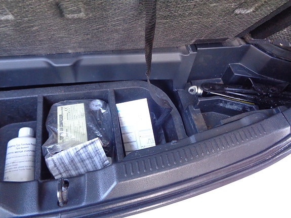 Toyota Verso 30 of 30