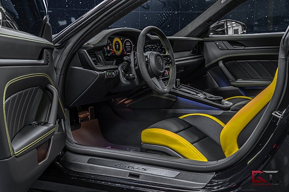 Porsche 911 9 of 23