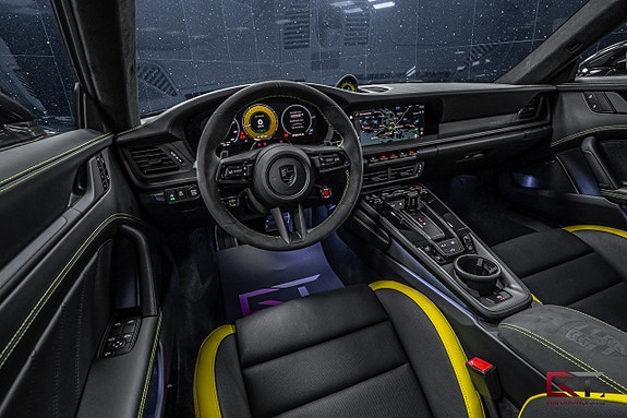 Porsche 911 11 of 23