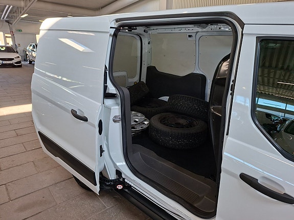 Ford Transit 9 of 14