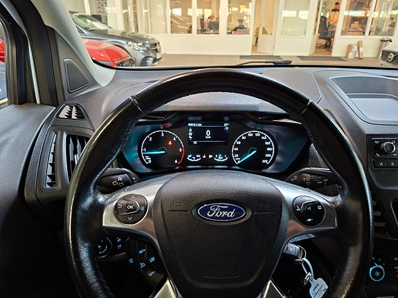 Ford Transit 11 of 14
