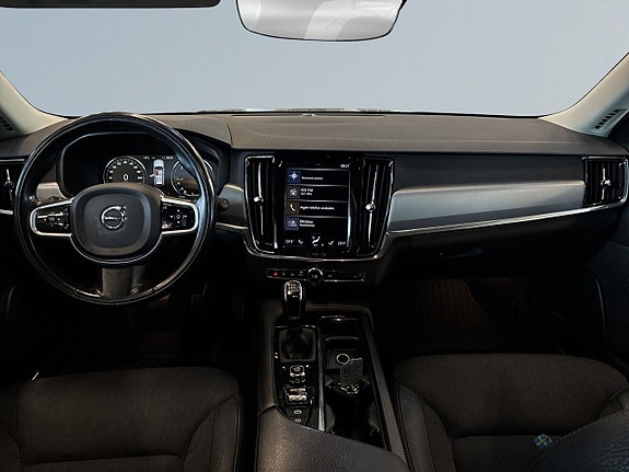 Volvo V90 8 of 21