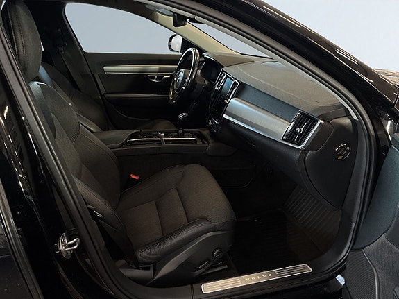 Volvo V90 10 of 21