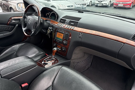 Mercedes-Benz S500 21 of 21