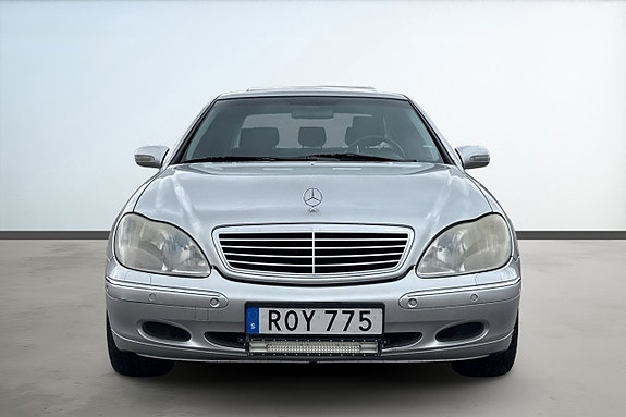 Mercedes-Benz S500 8 of 21