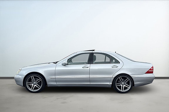 Mercedes-Benz S500 2 of 21