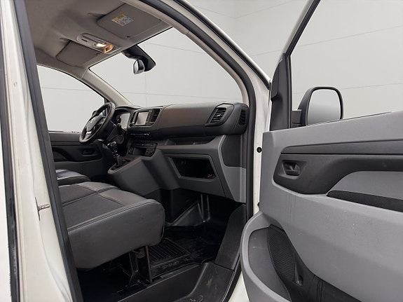 Toyota Proace 30 of 30