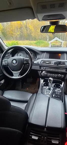 BMW 520d 6 of 7