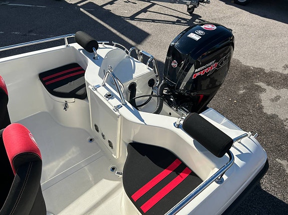 Micore 570cc - 17 Mercury F115 Pro XS - 17 11 of 12