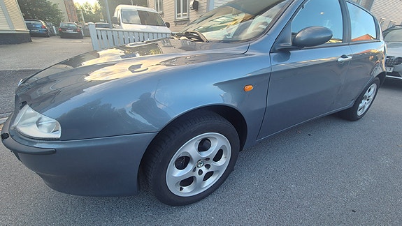 Alfa Romeo 147 9 of 11