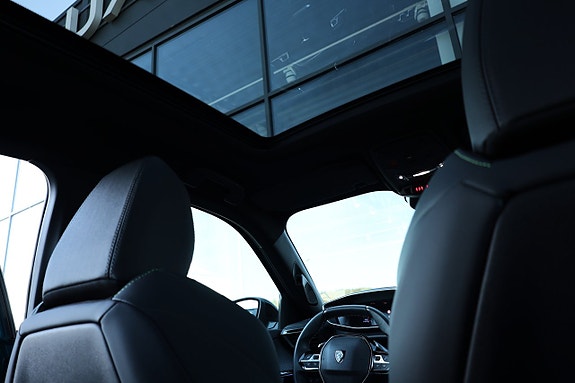 Peugeot 2008 9 of 19