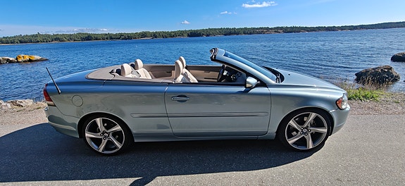 Volvo C70 27 of 30
