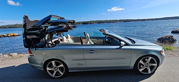 Volvo C70 21 of 30