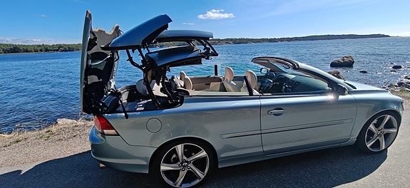 Volvo C70 22 of 30