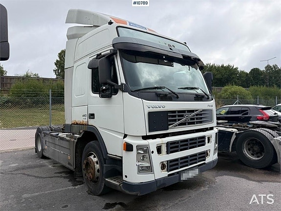 Dragbil Volvo FM9 4x2 Rep-objekt 2 of 24