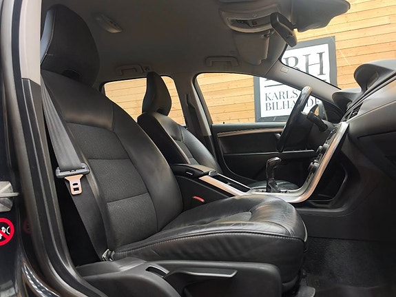 Volvo V70 19 of 22
