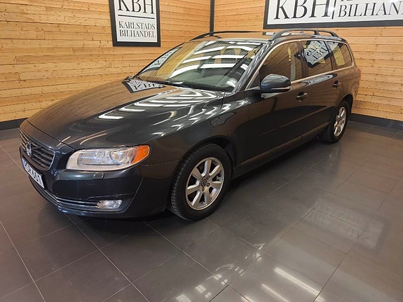 Volvo V70 2 of 22