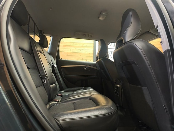 Volvo V70 18 of 22