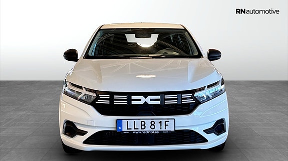 Dacia Sandero 8 of 12