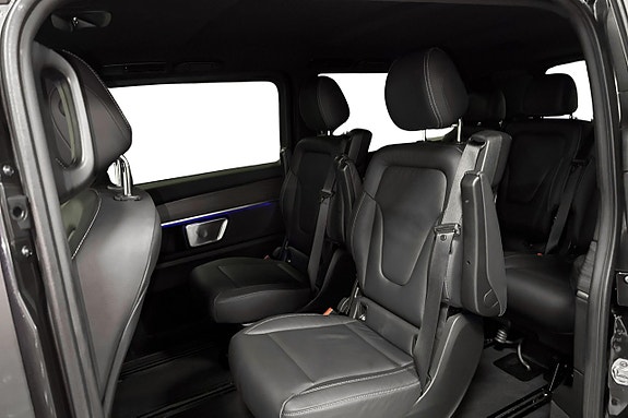 Mercedes-Benz V300 15 of 20