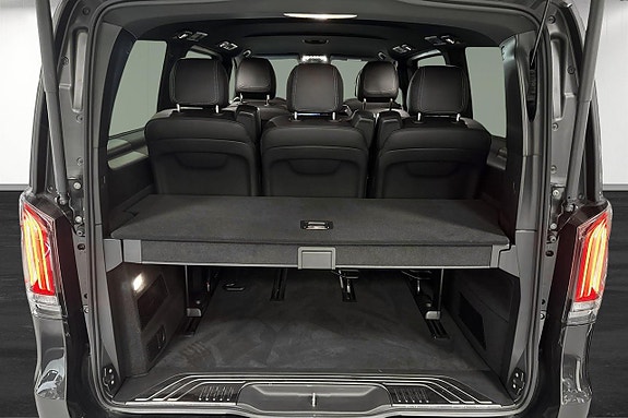 Mercedes-Benz V300 20 of 20