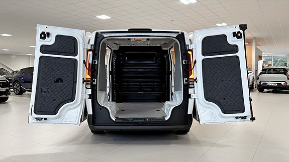 Kia PV5 12 of 14