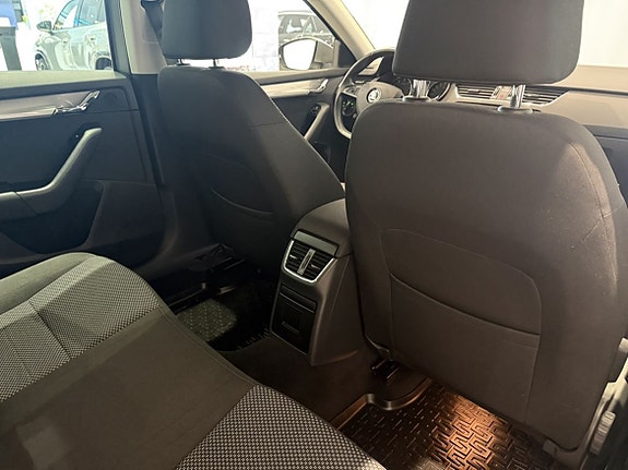 Skoda Octavia 9 of 20