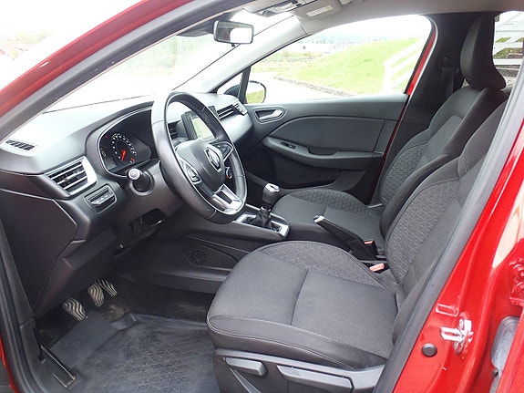 Renault Clio 5 of 13
