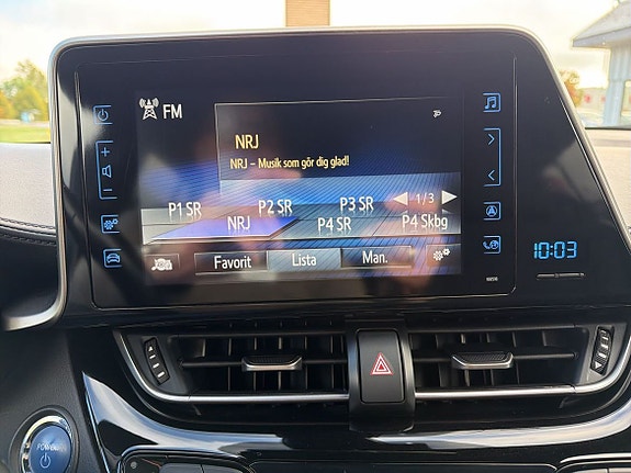 Toyota C-HR 23 of 24